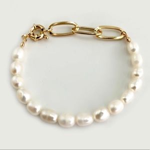 Freshwater pearl fashion bracelet